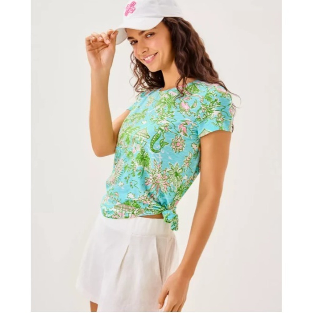 Lilly Pulitzer Etta Scoop Neck Tee Size L NWT Freshwater Blue Sunbathers Bliss